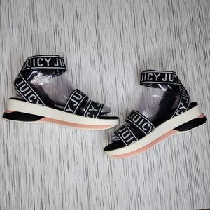 NEW Juicy Couture Womens Impulse Printed Logo velcro strap sandle size 7.5